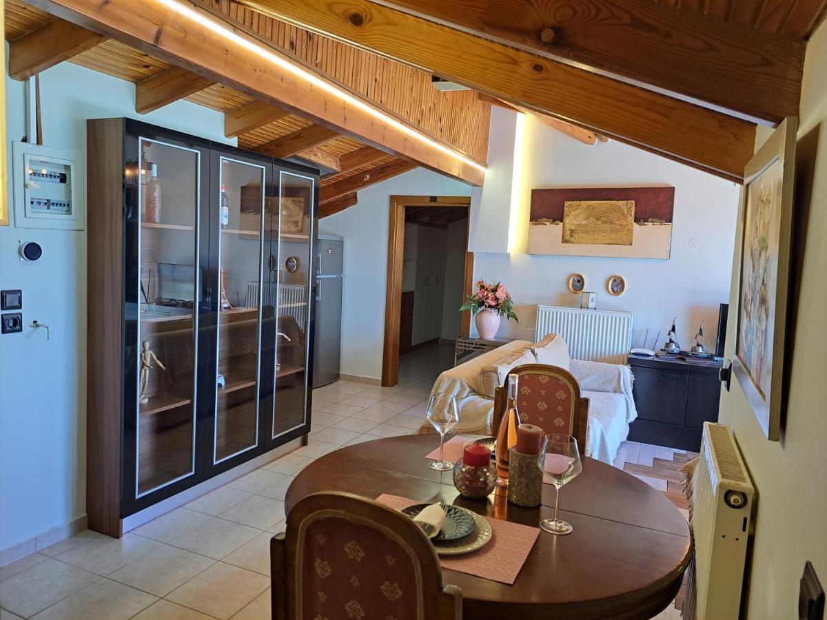 Attic Lägenhet Nea Moudhania Exteriör bild